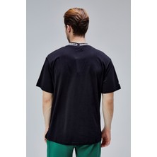 Sanders Siyah Bisiklet Yaka Boynu Lastikli Oversize Erkek Tshirt
