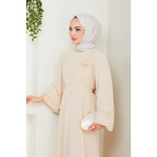 Broş Detaylı Ayrobin Elbise 1545 - Bej