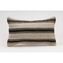 El Yapımı Kilimden Yapılmış Vintage Kırlent Kılıfı, Yün, 30X50 cm