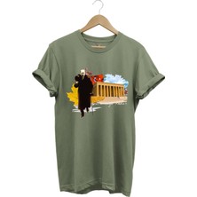 Atatürk Anıtkabir 10 Kasım 29 Ekim 23 Nisan 19 Mayıs Cumhuriyet Sonsuza Kadar Regular Fit T-Shirt