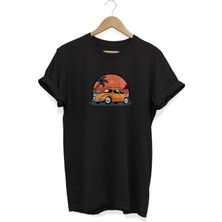 Araba Baskılı T-Shirt
