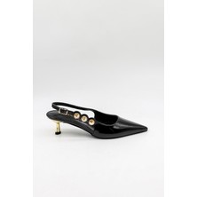 Kriste Bell Kadın Tokalı Taş Detaylı Klasik Topuklu Ayakkabı KB50305030 Siyah Rugan