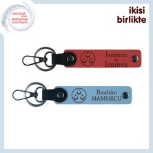 Anneye Gurur Veren Armağan – Üç Ayyıldızlı, Isme Özel Deri Anahtarlık Seti, Nar Çiçeği-Gök Mavi