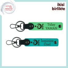 Dosta Vatan Temalı Armağan – Ayyıldız Kurt Göktürk 2’li Kişisel Anahtarlık, Fıstık Yeşil-Turkuaz