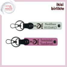 Özel Hediyelik – Ayyıldız Kurt Göktürk, Isim ve Soyisim Yazılabilir 2’li Anahtarlık, Beyaz-Pembe