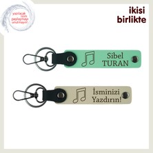Müzik Kulübü Üyesine Özel Hediyelik, Isim Yazılabilir Nota Temalı Anahtarlık Takımı, A Yeşil-S Kahve