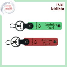 Dedeye Hediye – Ayyıldız ve Türkiye Temalı Isimli 2’li Anahtarlık Takımı, F Yeşil-Nar Çiçeği