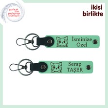 Kedili Tarzı Seven Sevgiliye, Kişisel Isim Yazılı Deri Anahtarlık, 2’li Set, Açık Yeşil-Açık Yeşil