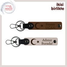 Öğretmene Kalıcı Hatıra, Ay Yıldızlı Isme & Soyisme Özel 2’li Anahtarlık Hediye, Açık Kahve-Pudra