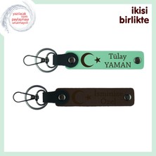 Yeni Işe Başlayanlara Tebrik, Ay Yıldız Desenli Isim Yazılı 2’li Anahtarlık Set, Açık Yeşil-Kahve