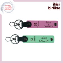Kuzenine Uzanacak Bir Hatıra, 61 Temalı Deri Anahtarlık 2’li Set, Isim Yazılabilir, Pembe-Açık Yeşil