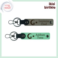 Yeni Başlayan Asistanlara Hatıra – Çocuk ve Ayyıldız Desenli Anahtarlık Takımı, Kül Gri-Yeşil