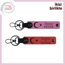 Miaju Evlilik Yıldönümüne Anlamlı Armağan – Ay Yıldız Temalı Isimli Anahtarlık Takımı, Pembe-Nar Çiçeği