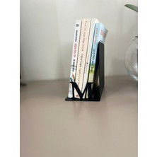 Metal Harfli Kitap Tutucu – Kişiye Özel Alfabe Serisi Kitap Desteği | Modern Dekoratif Tasarım