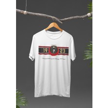 Cumhuriyetin Genç Takımı Bisiklet Yaka Yüksek Kalite Baskılı Beyaz T-Shirt