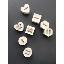 About The Perfect 8’li Yüzük Tutucu Beyaz, Takı Organizeri, Şık ve Pratik Saklama Çözümü