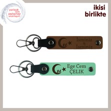 Anne Için Çocuk ve Ayyıldız Desenli, Isim Soyisim Yazılabilen 2’li Anahtarlık, Açık Kahve-Yeşil