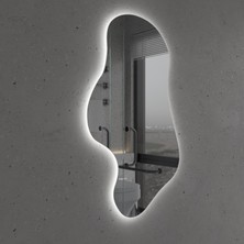 Organik Formlu LED Banyo Aynası – Asimetrik Duvar Tipi Işıklı Ayna (AYP181-L)