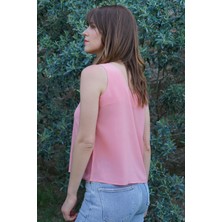 Yaz Esintisi - %100 Krep Ipek V Yaka Askılı Bluz – Pembe