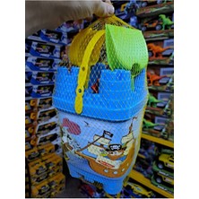 About The Perfect Renkli Kum Seti, Kova, Kürek, Tırmık ve Suluk ile Eğlenceli Oyun Deneyimi