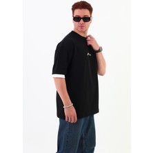 Mantova Siyah Göğüs Baskılı Oversize Unısex T-Shirt