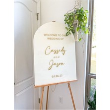 Şık 80X50 cm Beyaz Ahşap ve Gold Pleksi Karşılama Panosu
