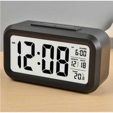 Işıklı Sensörlü Dijital Masa Saati ve Termometreli Alarmlı Tasarım