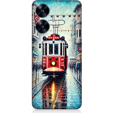 Realme C55 Uyumlu Yağmurlu Sokakta Kırmızı Tramvay  Desenli Silikon Kılıf