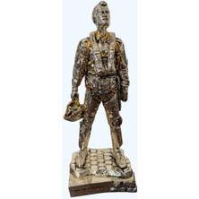 Savaş Pilotu Heykel Biblo  40 cm Gümüş ve Gold Renk Detaylı