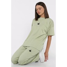 Kadın Nakış Detaylı Bisiklet Yaka Tişört Pantolon Ikili Takım P-00017613