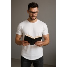 Fit Kalıp Premium Kas Yapısını Öne Çıkaran T-Shirt
