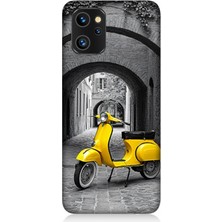 Reeder S19 Max Pro Uyumlu Taş Sokakta Sarı Vespa Motosiklet  Desenli Silikon Kılıf