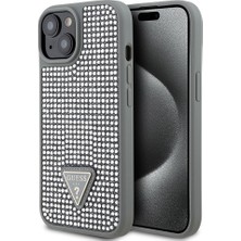 iPhone 15 Uyumlu Kılıf Guess Orjinal Lisanslı Taşlı Arka Yüzey Üçgen Logolu Kapak Gümüş