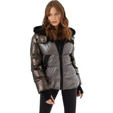 Kahve Metalik İçi İzolinli Kolları Trikolu Kapüşonu Kürk ve Çıkabilen Casey Kadın Hakiki Deri Kaban