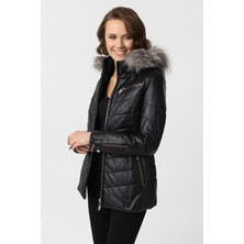 Siyah Serena Çıkabilir Kenarı Kürk Kapüşonlu İzolinli Fermuarlı Dar Kesim Kadın Hakiki Deri Kaban