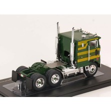 1:43 Ixo 1979 Peterbilt T 352 Pacemaker