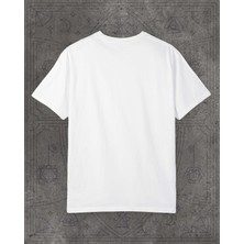 Medusa – Mitoloji Temalı Nakışlı Unisex Beyaz Tişört – %100 Pamuk Regular Fit