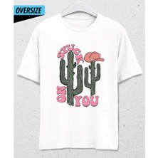Hena Stuck On You Beyaz Oversize Baskılı Pamuklu Tişört - Kaktüs Edition