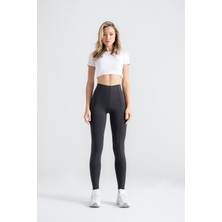 Kadın Toparlayıcı Tayt – Siyah Nervürlü Yüksek Bel Slim Fit, Dar Paça Sporcu Tayt