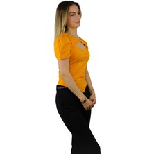 Flare Burgulu Kısa Kollu T-Shirt