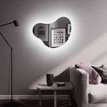 Asimetrik LED Işıklı Duvar Aynası – Organik Form Dekoratif Ayna (AYP197-L)