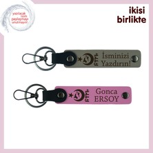 Öğretmenine Hediye, Ayyıldız Kurt Göktürk Desenli ve Isim Yazılan Anahtarlık Takımı, Kül Gri-Pembe