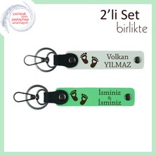 Yeni Doğan Için Isimli Deri Anahtarlık Takımı, Kalpli Ayak Temalı Hediyelik, Beyaz-Fıstık Yeşil