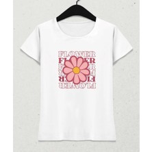 Hena Flora Glow Kadın Beyaz Pamuklu Çiçek Baskılı Bisiklet Yaka Normal Kalıp Tişört (Regular Fit)