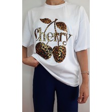 Beyaz Kadın Leopar Cherry Baskılı T-Shirt