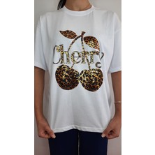 Beyaz Kadın Leopar Cherry Baskılı T-Shirt