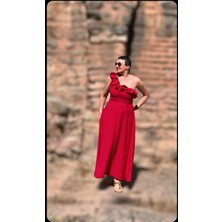 TEK OMUZ VOLAN DETAYLI UZUN KLOŞ ELBİSE