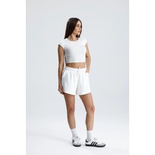 Dream Style Kadın Beyaz Şort Modal Kumaş Yumuşak Dokulu Esnek Likralı Bağcıklı Çift Cepli Şort