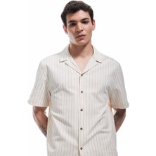 Koton Kısa Kollu Regular Fit Devrik Yaka Pamuklu Çizgili Gömlek