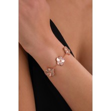 Gümüş Üçlü Yonca Papatya Çiçek Rose Kaplama Kalemli Lazer Işlemeli Taşsız Bileklik